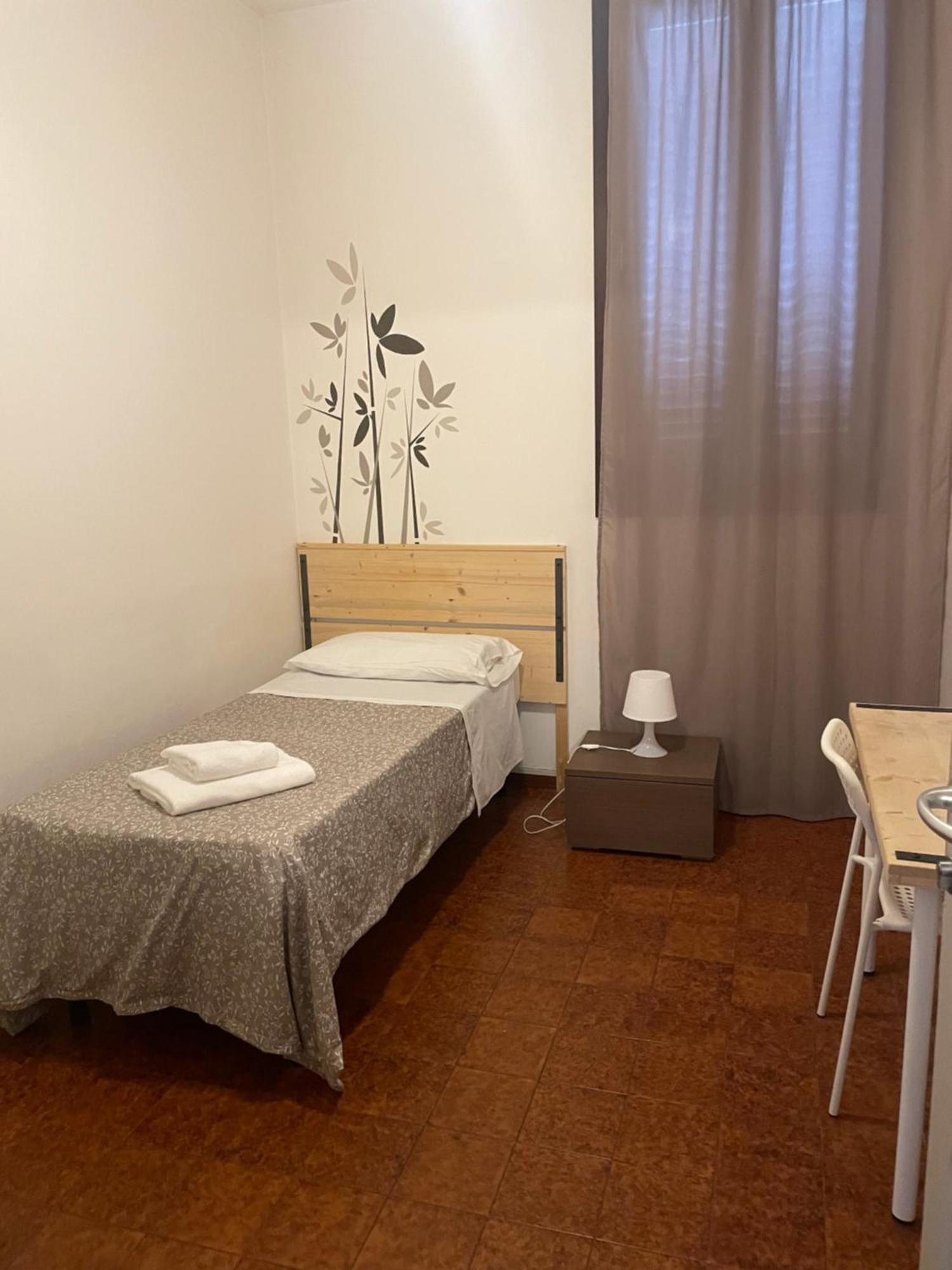 Low Cost Ferrara Luaran gambar